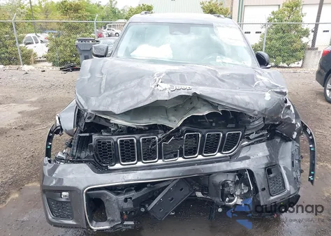 2022 Jeep Grand Cherokee Overland 4X4 z USA, uszkodzony, nr VIN 1C4RJHDG5N8544397